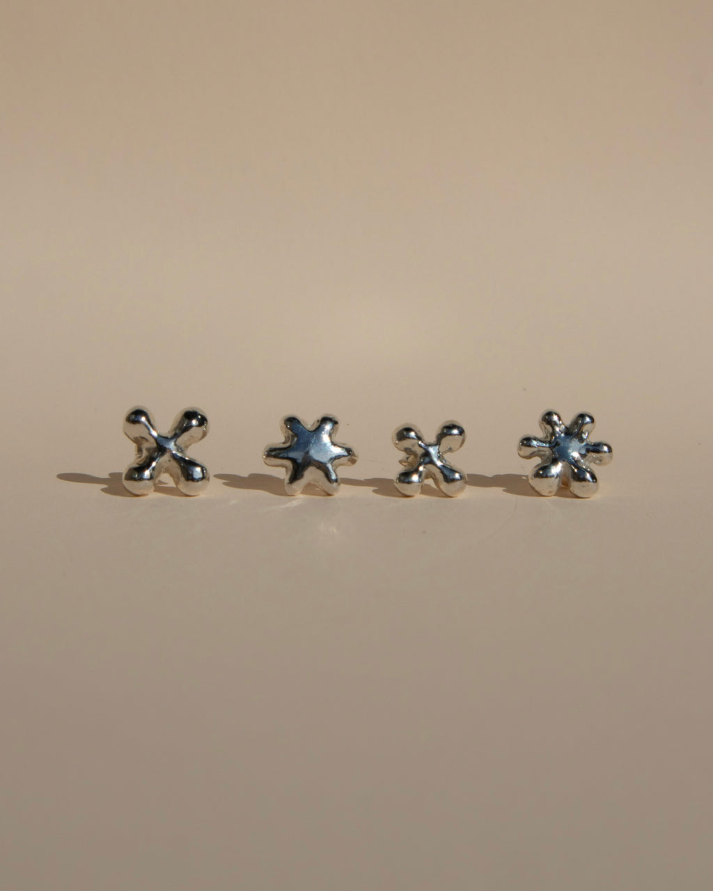 Petaloid Studs