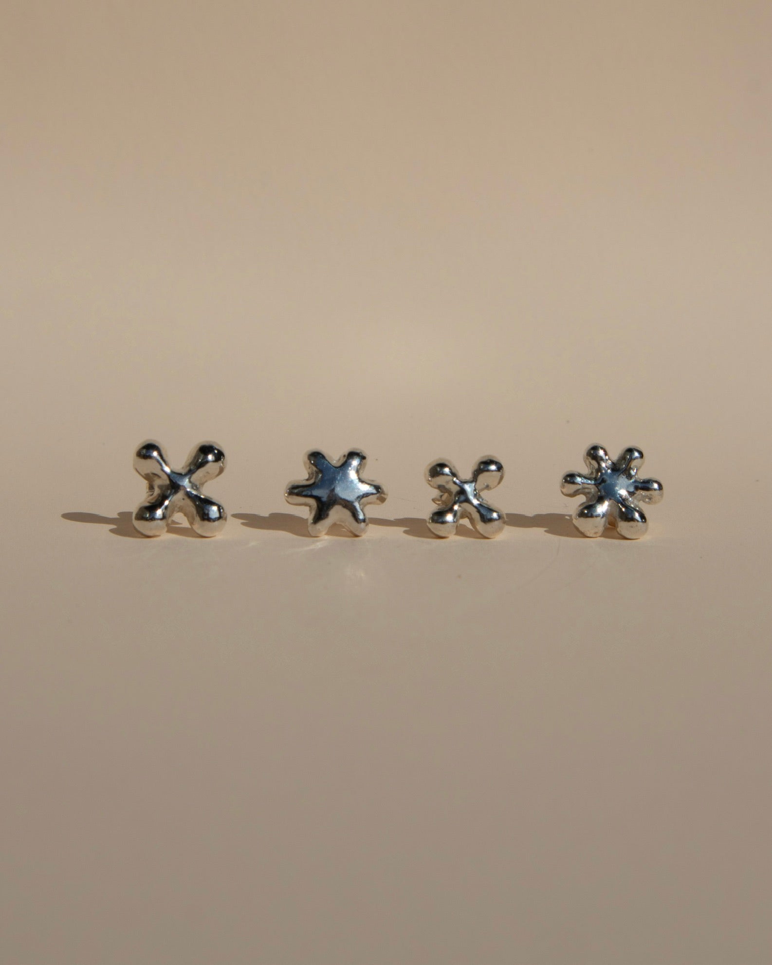 Petaloid Studs